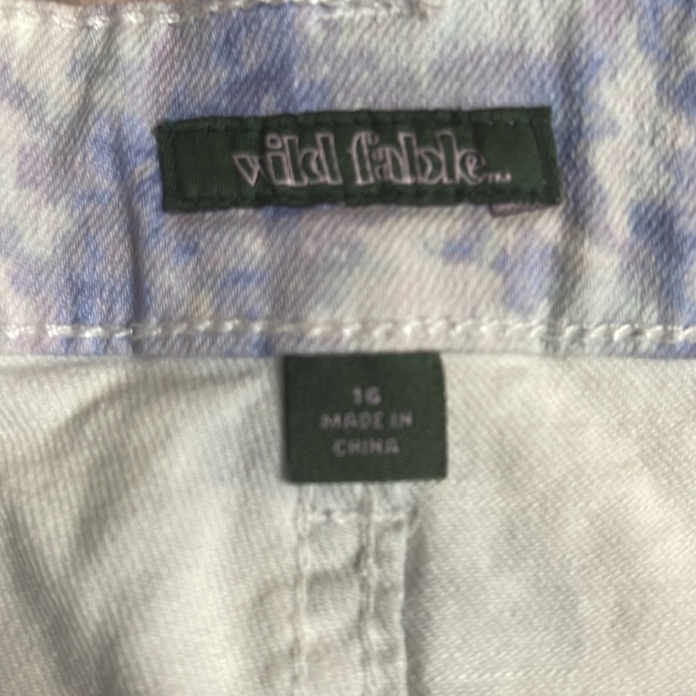 Size 16 high-rise Women’s blue/purple/light pink and white tie-dye shorts NWOT - Picture 4 of 6